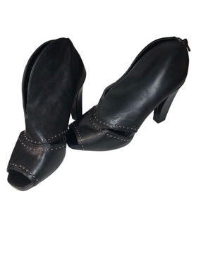 Women's Franco Sarto Black Studded Peep Toe Heels Size 10